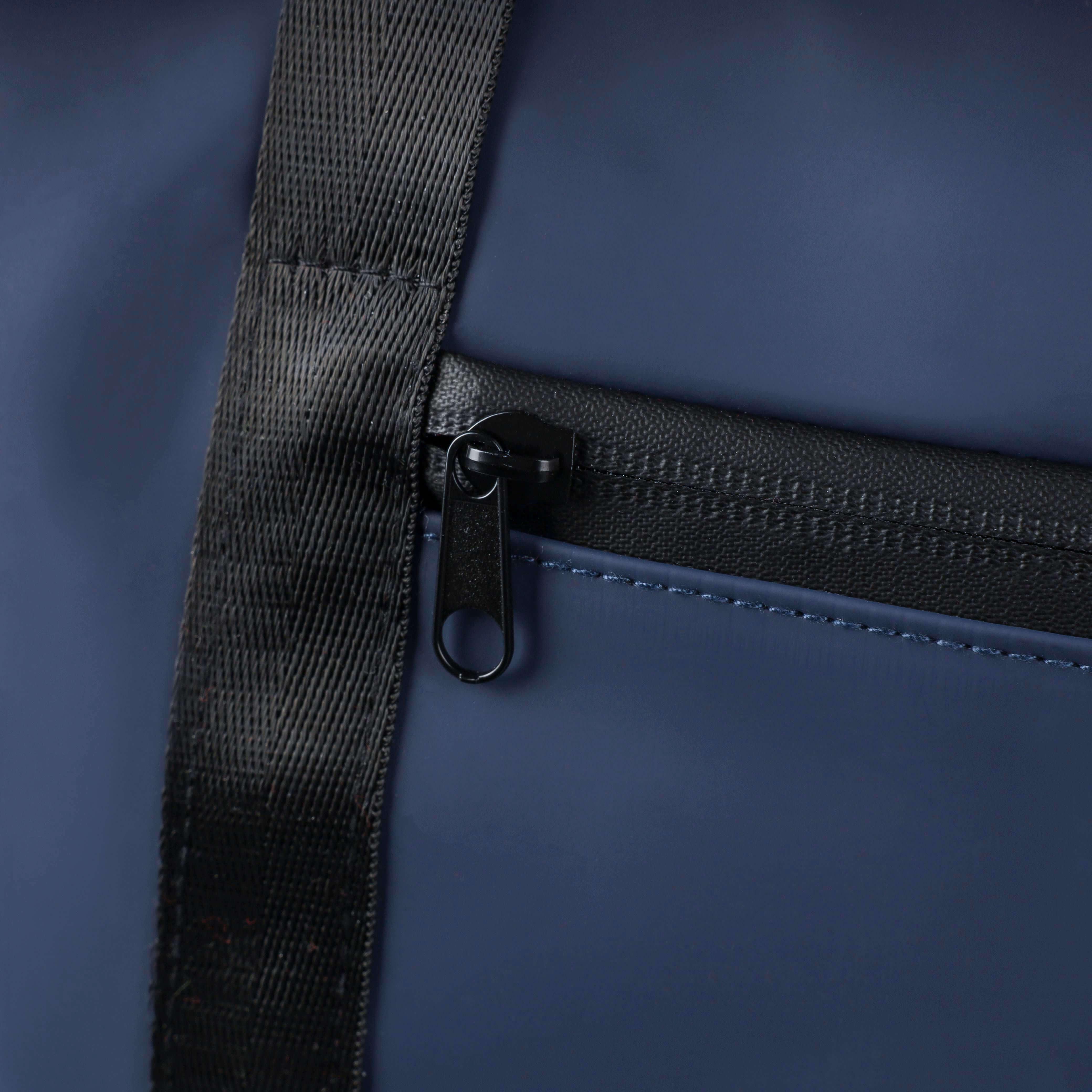 Giving 1349530 5 impr 1428252 Saco de viagem em PU reciclado Mirae - Image 6