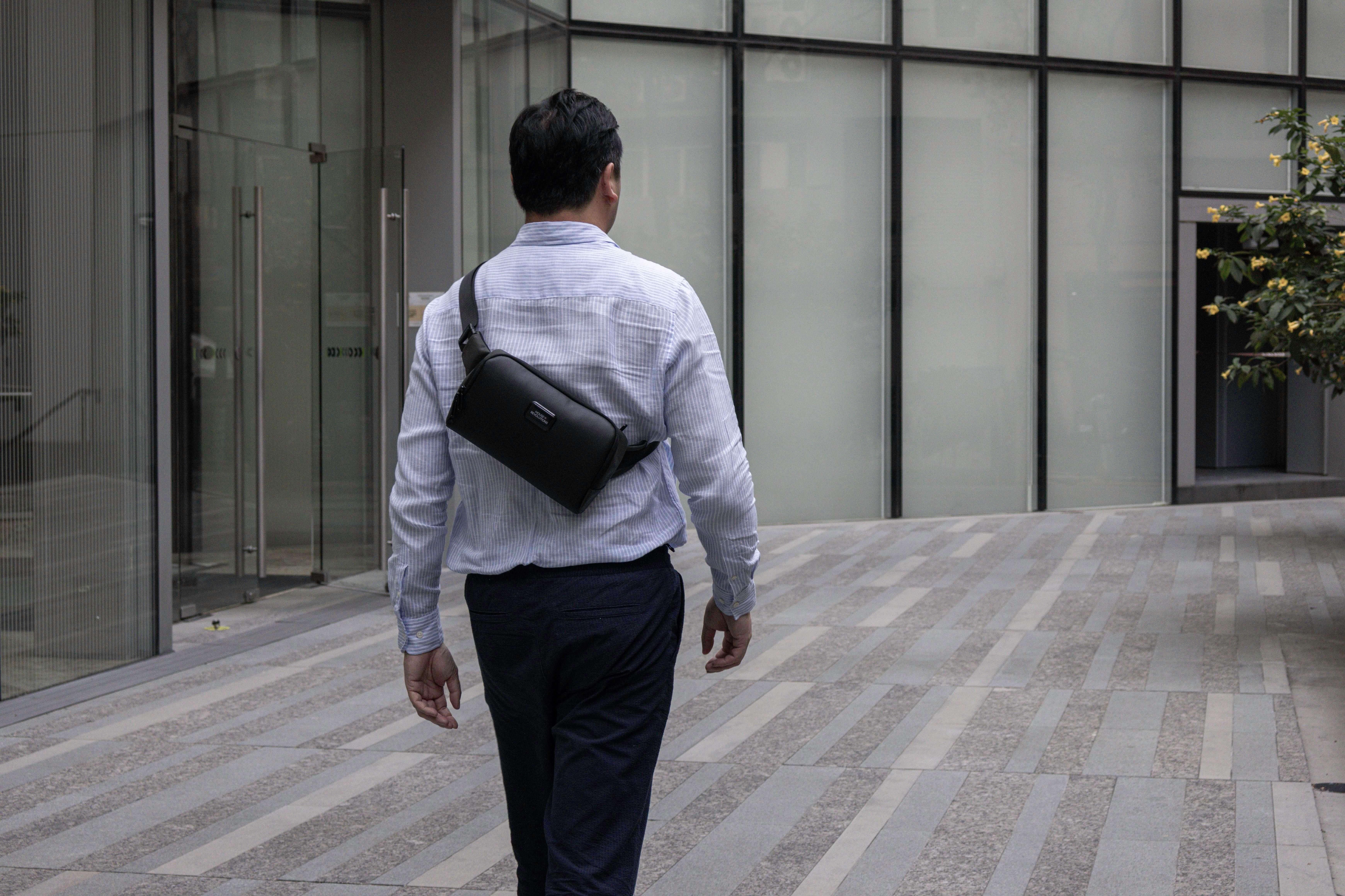 Giving 1355993 2 impr 1399080 Pochete BrandCharger Edge - Image 3