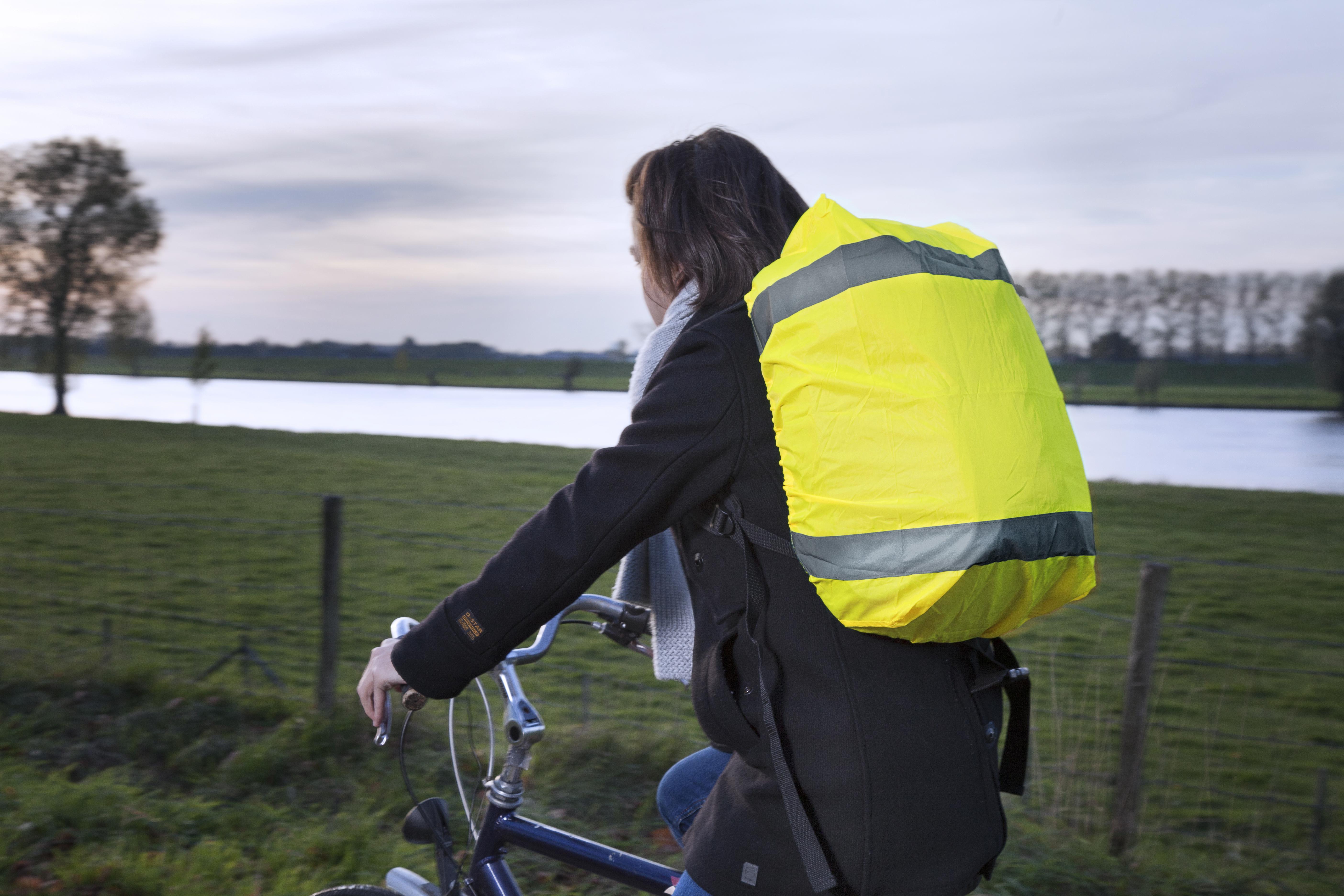 Giving 5492 3 impr 924914 Capa de mochila em poliéster (190T) Carrigan - Image 4