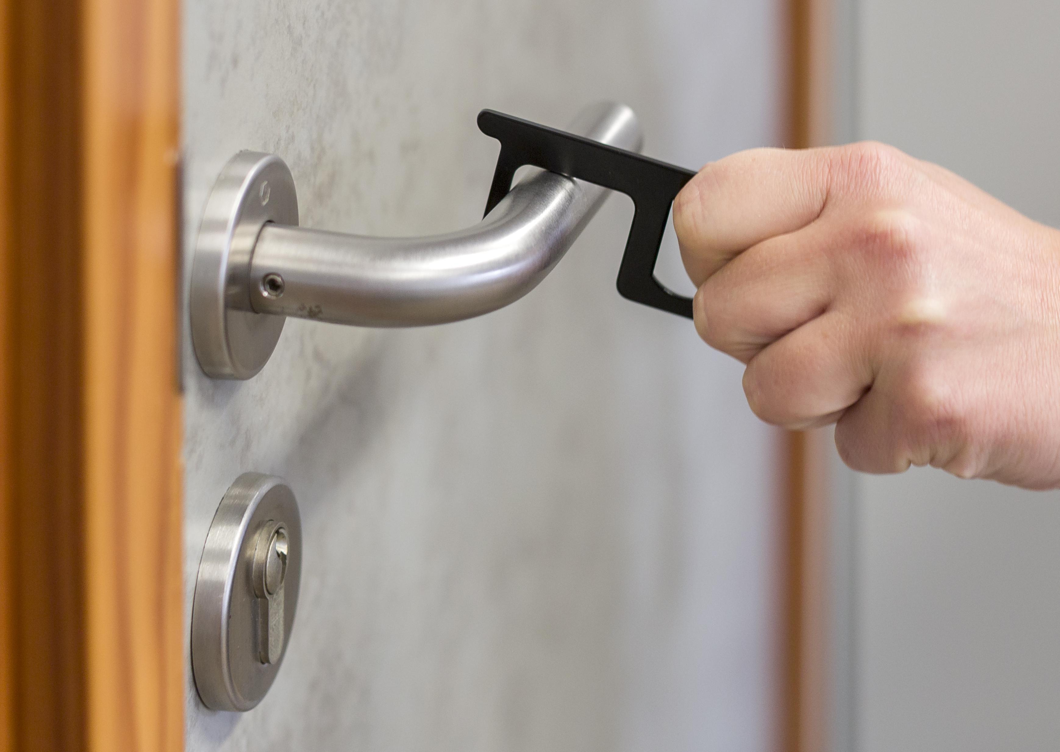 Giving 9421 3 impr 931334 Abridores de portas de alumínio Jada - Image 4