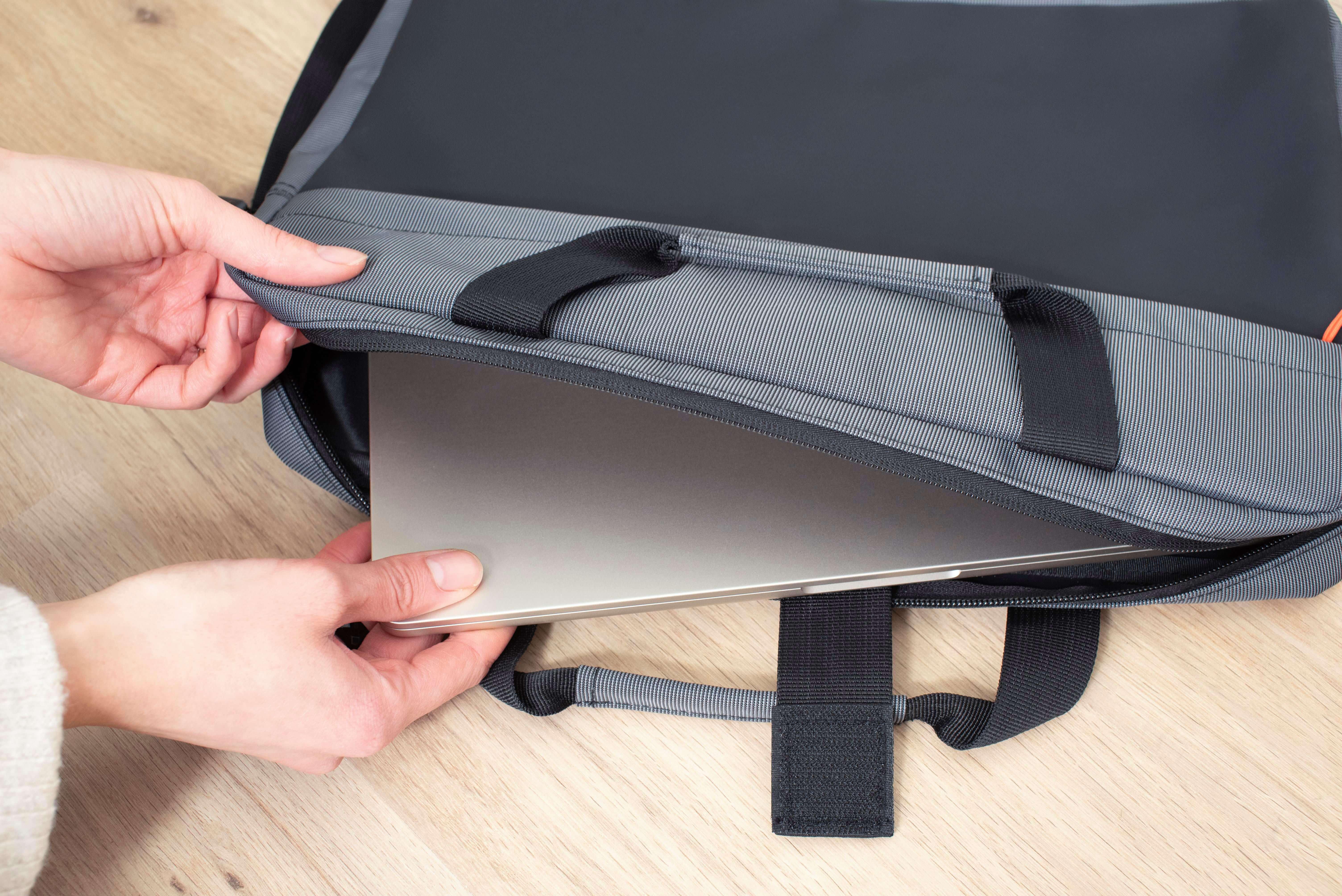 Giving 1041617 1 impr 1111294 Mala para computador bicolor Seren - Image 2