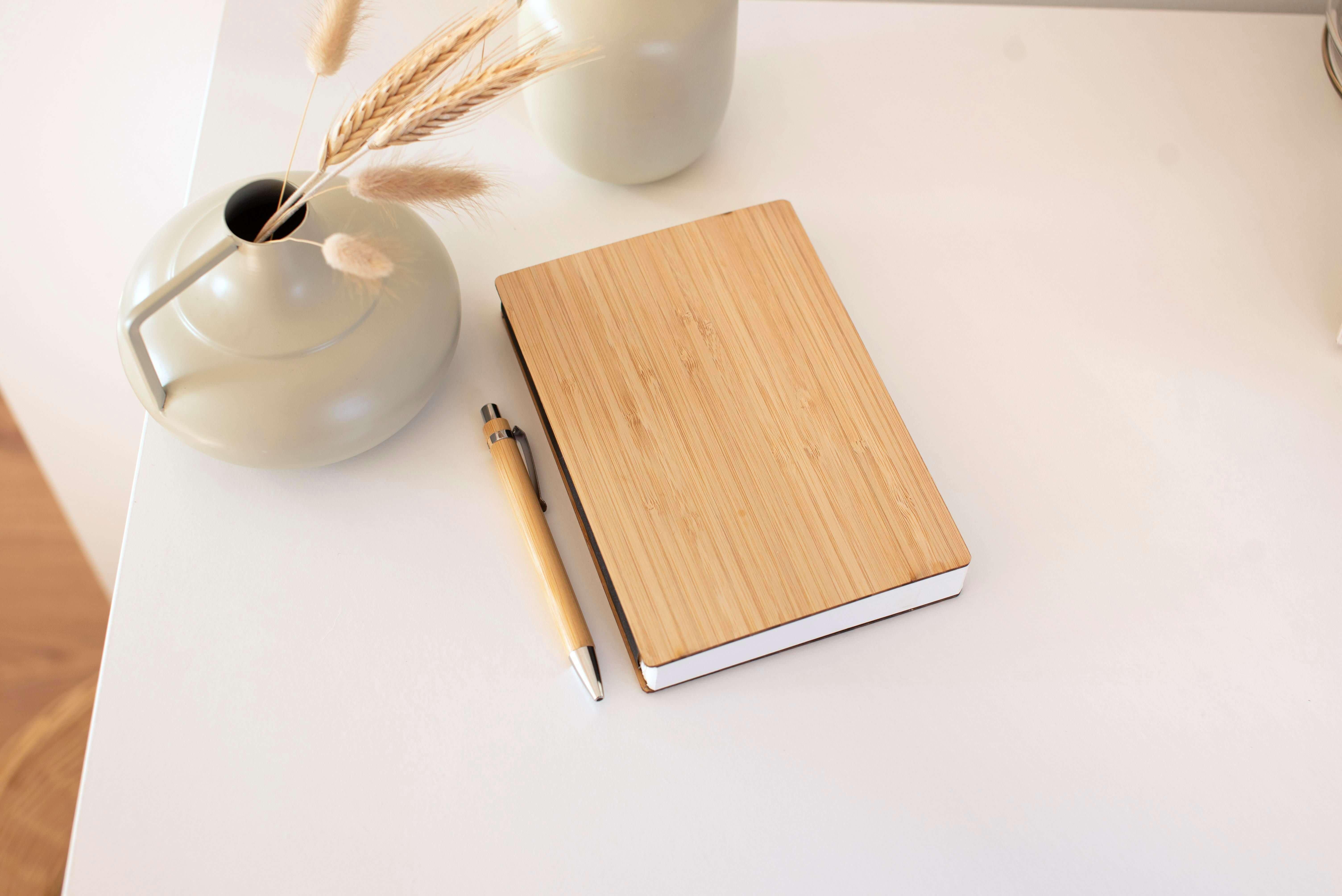 Caderno de capa de bambu Jo