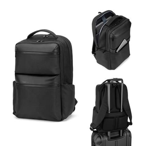 COPENHAGEN. Mochila em twill reciclado repelente à água com dois bolsos frontais de grande dimensão 17'3"