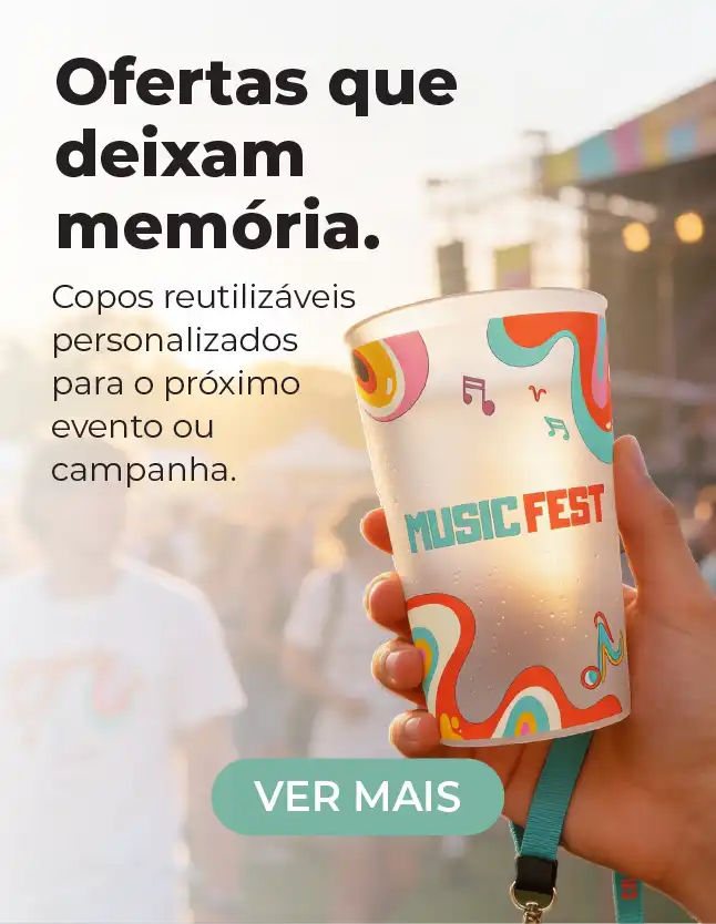 Copos reutilizáveis personalizados.
