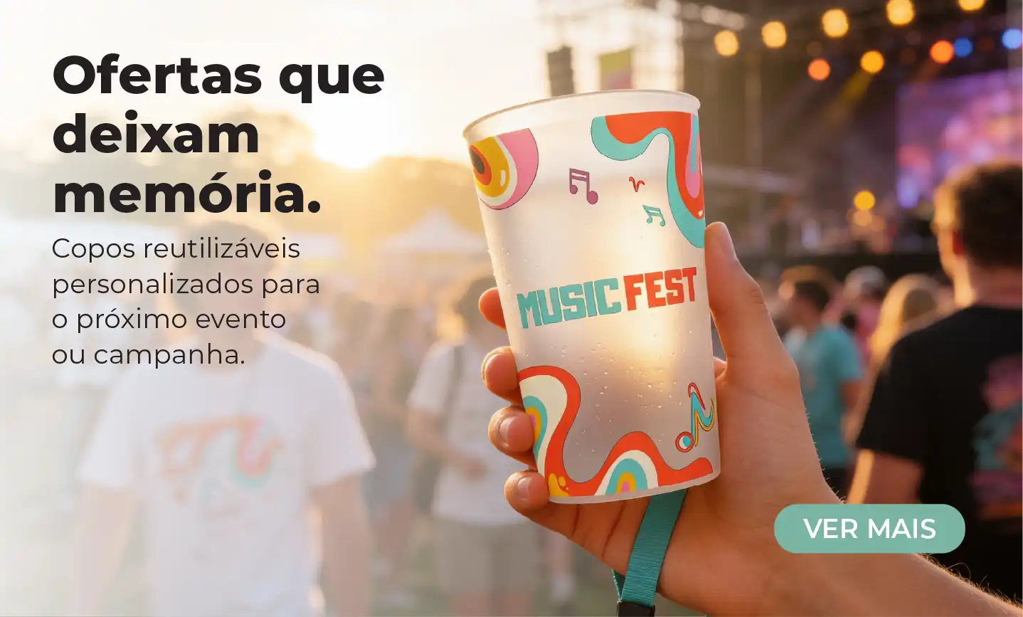 Copos reutilizáveis personalizados.